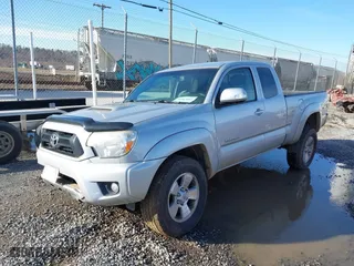 2013 Toyota Tacoma with VIN 5TFUU4EN6DX081858, listed as a IAAI auction lot 41567681 with NaN miles. Bid and sale history available at carsss.com. Image 17.