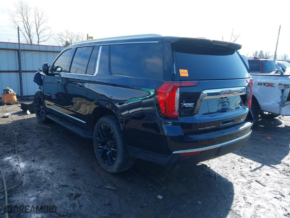 2022 GMC Yukon XL SLT with VIN 1GKS2GKDXNR134694, listed as a IAAI auction lot 41475723 with 52,579 mi miles. Bid and sale history available at carsss.com. Image 3.
