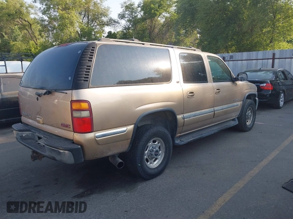 2001 GMC Yukon XL SLT with VIN 3GKGK26G21G155501, listed as a IAAI auction lot 39928004 with 338,183 mi miles. Bid and sale history available at carsss.com. Image 4.