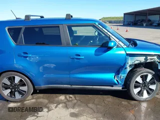2016 Kia Soul + with VIN KNDJP3A56G7360757, listed as a IAAI auction lot 41840778 with 82,399 mi miles. Bid and sale history available at carsss.com. Image 14.