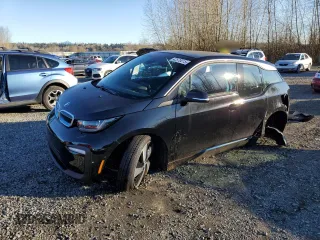 2020 BMW i3 z VIN WBY8P4C08L7G07617, wystawiony jako Copart lot #42570015 z przebiegiem 2 470 mil mil oraz Szkoda całkowita • Salvage title. Historia ofert i sprzedaży dostępna na DreamBid. Obrazek 1.