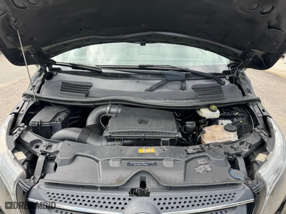 2018 Mercedes-Benz Metris Passenger Van with VIN WD4PG2EE6J3351382, listed as a Copart auction lot 87876815 with 182,634 mi miles and Clean Title. Bid and sale history available at carsss.com. Image 7.