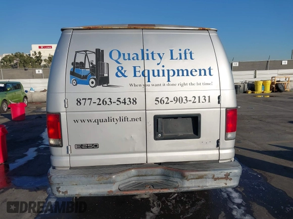 2001 Ford Econoline Cargo Commercial with VIN 1FTNE24L91HA47845, listed as a IAAI auction lot 40928145 with 227,427 mi miles and . Bid and sale history available at carsss.com. Image 15.
