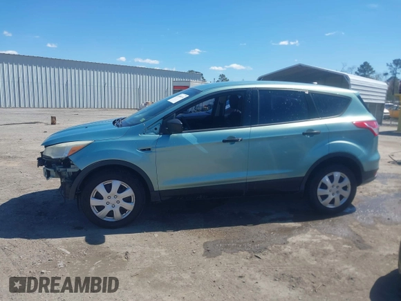 2013 Ford Escape S with VIN 1FMCU0F78DUA70572, listed as a IAAI auction lot 41880136 with 204,249 mi miles. Bid and sale history available at carsss.com. Image 14.