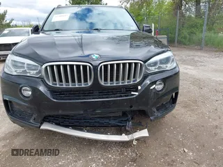 2016 BMW X5 xDrive35i z VIN 5UXKR0C59G0S89653, wystawiony jako IAAI lot #42300682 z przebiegiem 130 059 mil mil oraz . Historia ofert i sprzedaży dostępna na DreamBid. Obrazek 6.