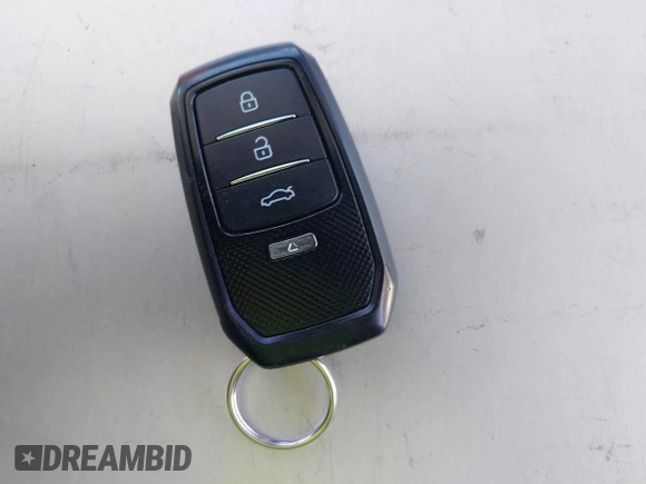 2018 Toyota RAV4 XLE with VIN 2T3WFREV2JW502622, listed as a IAAI auction lot 42327598 with 94,997 mi miles and . Bid and sale history available at DreamBid. Image 11.