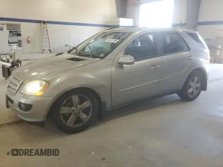 2006 Mercedes-Benz M 500 z VIN 4JGBB75E36A017177, wystawiony jako Copart lot #62422195 z przebiegiem 170 423 mil mil oraz Czysty tytuł • Clean title. Historia ofert i sprzedaży dostępna na DreamBid. Obrazek 1.
