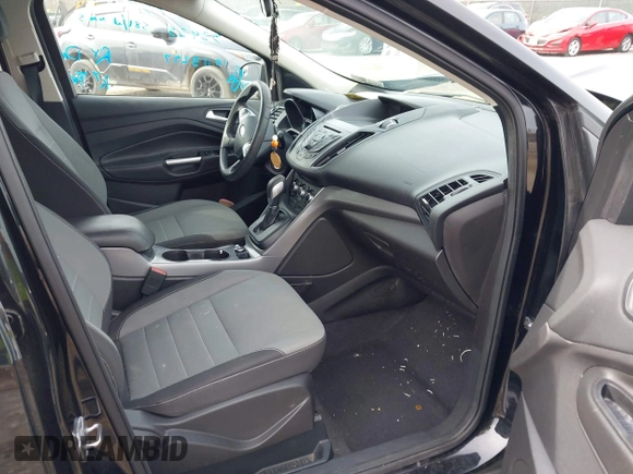2016 Ford Escape SE with VIN 1FMCU9G94GUA30823, listed as a IAAI auction lot 41941674 with 119,789 mi miles. Bid and sale history available at carsss.com. Image 5.