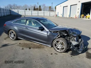 2016 Mercedes-Benz E-Class E 400 with VIN WDDKJ6FB8GF329415, listed as a Copart auction lot 88172405 with 69,700 mi miles and Salvage Title. Bid and sale history available at carsss.com. Image 4.