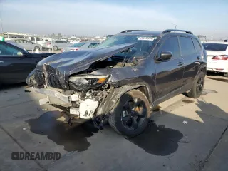 2021 Jeep Cherokee Altitude with VIN 1C4PJMLB3MD142258, listed as a Copart auction lot 84544974 with 0 mi miles and Salvage Title. Bid and sale history available at carsss.com. Image 1.