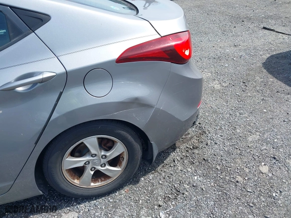 2015 Hyundai Elantra Limited with VIN KMHDH4AE2FU329517, listed as a IAAI auction lot 41951396 with 193,600 mi miles. Bid and sale history available at carsss.com. Image 6.