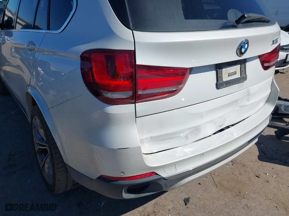 2017 BMW X5 sDrive35i with VIN 5UXKR2C38H0U21801, listed as a IAAI auction lot 41732946 with 195,822 mi miles. Bid and sale history available at carsss.com. Image 21.