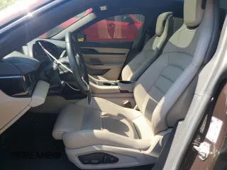 2023 Porsche Taycan 4S z VIN WP0AB2Y11PSA35851, wystawiony jako Copart lot #54502135 z przebiegiem 16 999 mil mil oraz Szkoda całkowita • Salvage title. Historia ofert i sprzedaży dostępna na DreamBid. Obrazek 7.