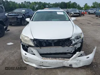 2012 Lexus LS 460 L z VIN JTHGL5EF3C5045004, wystawiony jako IAAI lot #42466634 z przebiegiem Nie podano mil oraz . Historia ofert i sprzedaży dostępna na DreamBid. Obrazek 12.