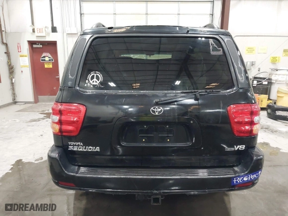 2004 Toyota Sequoia Limited with VIN 5TDZT38A24S226055, listed as a IAAI auction lot 40219005 with 226,445 mi miles. Bid and sale history available at carsss.com. Image 17.