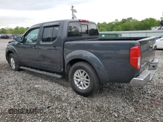 2015 Nissan Frontier SV z VIN 1N6AD0ER7FN700767, wystawiony jako Copart lot #51921625 z przebiegiem 133 867 mil mil oraz Szkoda całkowita • Salvage title. Historia ofert i sprzedaży dostępna na DreamBid. Obrazek 2.