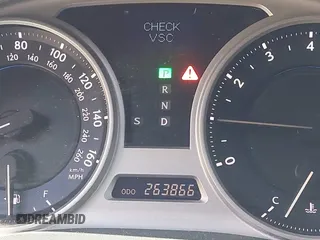 2006 Lexus IS 350 z VIN JTHBE262065007832, wystawiony jako IAAI lot #42632337 z przebiegiem 263 866 mil mil oraz . Historia ofert i sprzedaży dostępna na DreamBid. Obrazek 7.