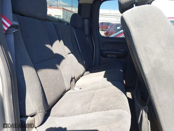 2008 Chevrolet Silverado 1500 Work Truck with VIN 1GCEC19C58Z175643, listed as a IAAI auction lot 41610672 with 1 mi miles. Bid and sale history available at carsss.com. Image 8.