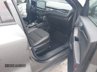 2024 Ford Escape ST-Line with VIN 1FMCU0MN9RUB43053, listed as a IAAI auction lot 41946502 with 5,669 mi miles and . Bid and sale history available at DreamBid. Image 5.
