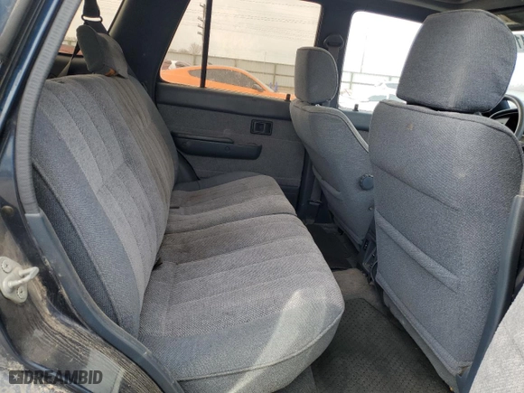 1990 Toyota 4Runner SR5 with VIN JT3VN39W4L0003900, listed as a Copart auction lot 48009415 with 224,509 mi miles and Clean Title. Bid and sale history available at carsss.com. Image 11.