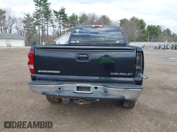 2005 Chevrolet Silverado 1500 Z71 z VIN 1GCEK19Z75Z191040, wystawiony jako IAAI lot #41705016 z przebiegiem 180 517 mil mil oraz . Historia ofert i sprzedaży dostępna na DreamBid. Obrazek 17.