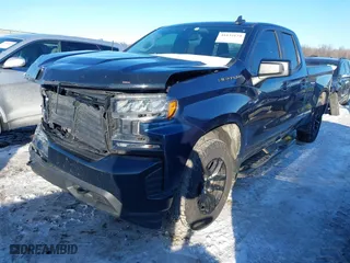 2019 Chevrolet Silverado 1500 LT with VIN 1GCRYDEK3KZ313060, listed as a IAAI auction lot 41633134 with 141,748 mi miles. Bid and sale history available at carsss.com. Image 2.