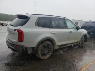 2022 Kia Telluride SX z VIN 5XYP5DHC7NG267823, wystawiony jako Copart lot #58433625 z przebiegiem 104 093 mil mil oraz Szkoda całkowita • Salvage title. Historia ofert i sprzedaży dostępna na DreamBid. Obrazek 3.