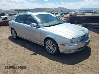 2007 Jaguar X-Type z VIN SAJWA51A97WJ06418, wystawiony jako IAAI lot #42063643 z przebiegiem 115 423 mil mil oraz . Historia ofert i sprzedaży dostępna na DreamBid. Obrazek 1.