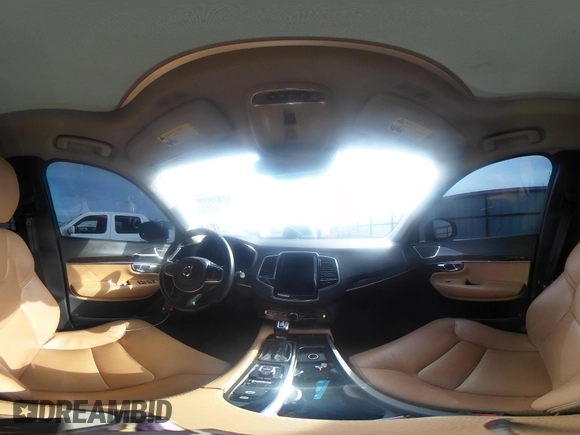 2016 Volvo XC90 T6 Momentum with VIN YV4A22PK0G1089068, listed as a IAAI auction lot 41819356 with 122,259 mi miles. Bid and sale history available at carsss.com. Image 18.