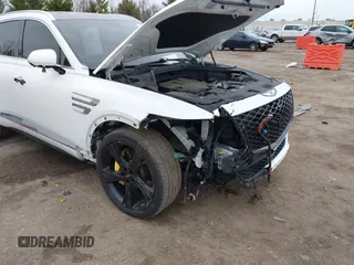 2024 Genesis GV80 z VIN KMUHBDSB9RU150422, wystawiony jako IAAI lot #41527174 z przebiegiem 41 956 mil mil oraz . Historia ofert i sprzedaży dostępna na DreamBid. Obrazek 6.
