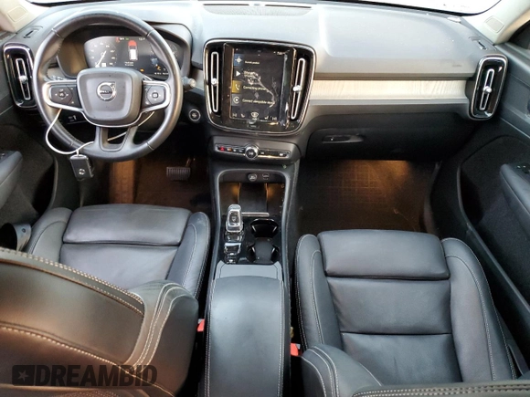 2020 Volvo XC40 Inscription with VIN YV4162UL2L2217591, listed as a Copart auction lot 48602535 with 69,768 mi miles and Salvage Title. Bid and sale history available at DreamBid. Image 8.