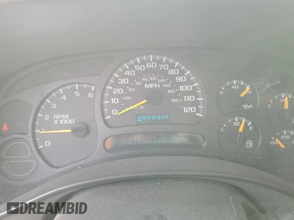 2005 Chevrolet Suburban Z71 with VIN 3GNFK16ZX5G110659, listed as a Copart auction lot 51700115 with 223,329 mi miles and Salvage title. Bid and sale history available at DreamBid. Image 9.