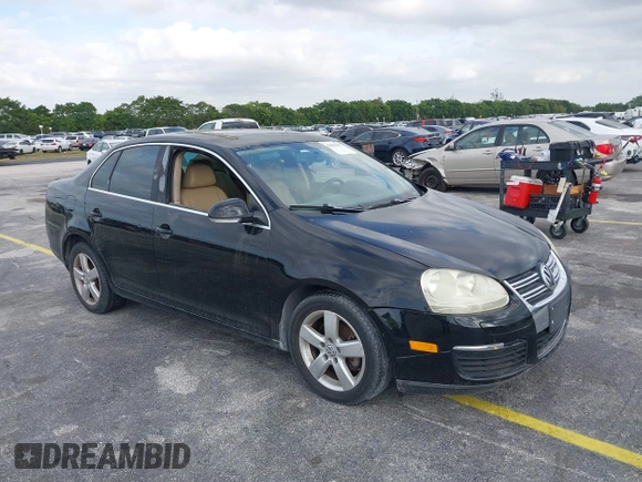 2008 Volkswagen Jetta SE с VIN 3VWRZ71K68M077189, выставлен на аукционе IAAI как лот 42061992 с пробегом Не указан миль и . История ставок и продаж доступна на DreamBid. Изображение 1.