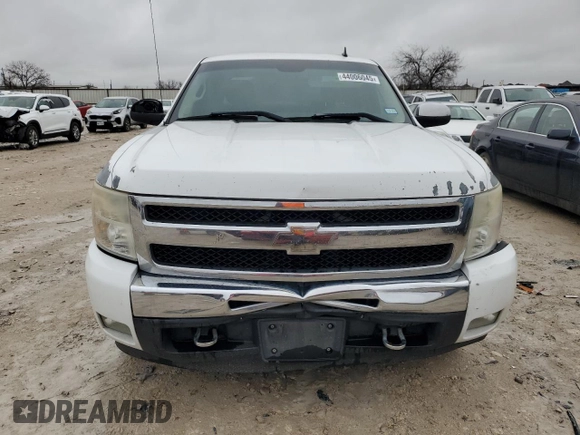 2009 Chevrolet Silverado 1500 LT with VIN 3GCEC23069G275627, listed as a Copart auction lot 44006045 with 240,024 mi miles and Clean Title. Bid and sale history available at carsss.com. Image 5.