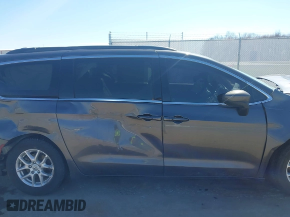2021 Chrysler Voyager LXi with VIN 2C4RC1DGXMR519600, listed as a IAAI auction lot 41813991 with 87,187 mi miles and . Bid and sale history available at DreamBid. Image 14.