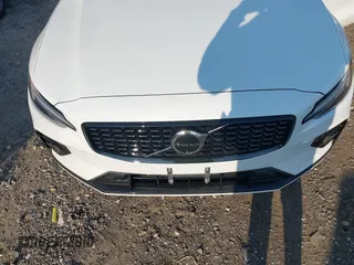 2024 Volvo S60 Plus Dark Theme z VIN 7JRL12TL6RG310347, wystawiony jako IAAI lot #40331210 z przebiegiem 1 259 mil mil oraz . Historia ofert i sprzedaży dostępna na DreamBid. Obrazek 10.