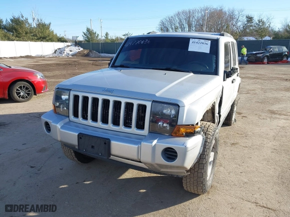 2006 Jeep Commander with VIN 1J8HG48N36C149296, listed as a IAAI auction lot 41422036 with 113,941 mi miles. Bid and sale history available at carsss.com. Image 17.