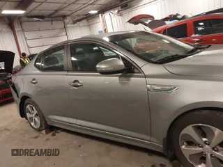 2016 Kia Optima z VIN KNAGM4AD2G5093416, wystawiony jako IAAI lot #41669462 z przebiegiem 104 108 mil mil oraz . Historia ofert i sprzedaży dostępna na DreamBid. Obrazek 14.