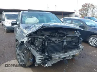 2024 Chevrolet Traverse AWD RS with VIN 1GNEVLKS0RJ247377, listed as a IAAI auction lot 40913532 with 525 mi miles. Bid and sale history available at carsss.com. Image 6.