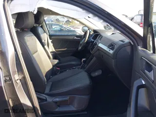2022 Volkswagen Tiguan SE with VIN 3VV2B7AXXNM175448, listed as a IAAI auction lot 41604877 with 24,587 mi miles. Bid and sale history available at carsss.com. Image 5.