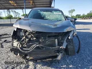 2017 Nissan Rogue S with VIN KNMAT2MV2HP508065, listed as a Copart auction lot 55185215 with 88,076 mi miles and Salvage title. Bid and sale history available at DreamBid. Image 5.