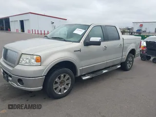 2006 Lincoln Mark LT with VIN 5LTPW185X6FJ17249, listed as a IAAI auction lot 42146867 with 1 mi miles. Bid and sale history available at carsss.com. Image 17.