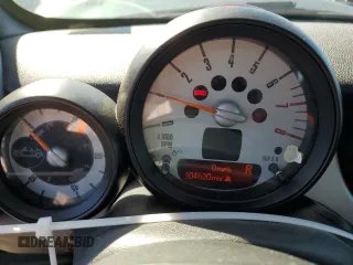 2013 MINI Roadster z VIN WMWSY1C50DT625093, wystawiony jako Copart lot #72423424 z przebiegiem 104 620 mil mil oraz Szkody całkowita. Historia ofert i sprzedaży dostępna na DreamBid. Obrazek 9.