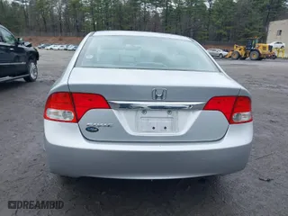 2010 Honda Civic Sdn DX-VP with VIN 2HGFA1F36AH585146, listed as a IAAI auction lot 41944023 with 130,079 mi miles. Bid and sale history available at carsss.com. Image 16.