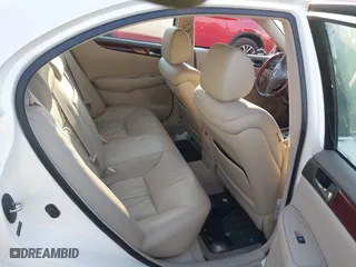 2004 Lexus ES 330 with VIN JTHBA30G445005553, listed as a IAAI auction lot 41285202 with 110,392 mi miles. Bid and sale history available at carsss.com. Image 8.