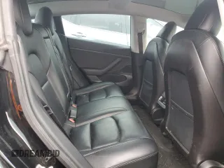 2020 Tesla Model 3 Standard Range Plus z VIN 5YJ3E1EA7LF614006, wystawiony jako Copart lot #53491465 z przebiegiem 51 170 mil mil oraz Czysty tytuł • Clean title. Historia ofert i sprzedaży dostępna na DreamBid. Obrazek 10.