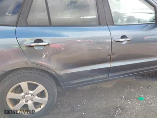 2009 Hyundai Santa Fe SE with VIN 5NMSH13E89H322655, listed as a IAAI auction lot 42029588 with 160,189 mi miles. Bid and sale history available at carsss.com. Image 6.