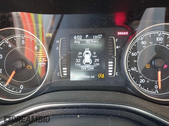 2019 Jeep Cherokee Latitude Plus with VIN 1C4PJMLB1KD101186, listed as a IAAI auction lot 40550461 with 73,986 mi miles. Bid and sale history available at carsss.com. Image 7.