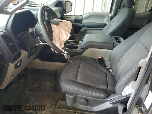 2020 Ford F-150 XL z VIN 1FTFX1E44LFB06475, wystawiony jako Copart lot #64929845 z przebiegiem 106 537 mil mil oraz Szkoda całkowita • Salvage title. Historia ofert i sprzedaży dostępna na DreamBid. Obrazek 7.