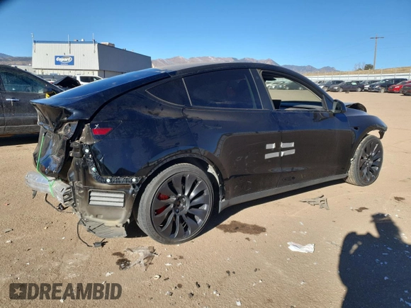 2022 Tesla Model Y Performance with VIN 7SAYGDEF3NF446769, listed as a Copart auction lot 83702074 with 32,895 mi miles and Salvage title. Bid and sale history available at DreamBid. Image 3.
